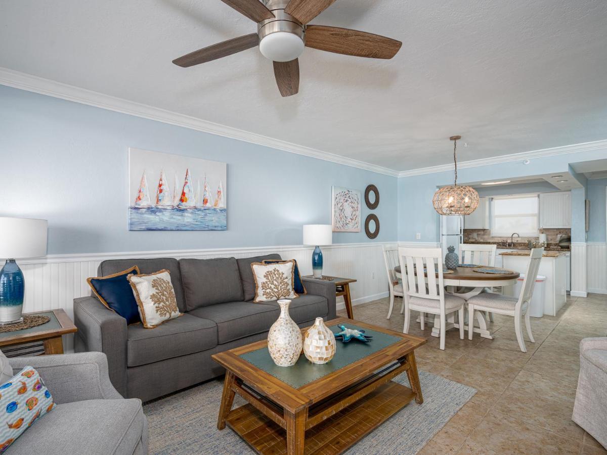 Welcome To Beach Villa'S # 202 Vacation Rental - 250 Estero Blvd Condo Fort Myers Beach Buitenkant foto